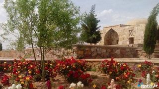 اقامتگاه بوم گردی دهکده گل سرخ- روستای ورتون استان اصفهان